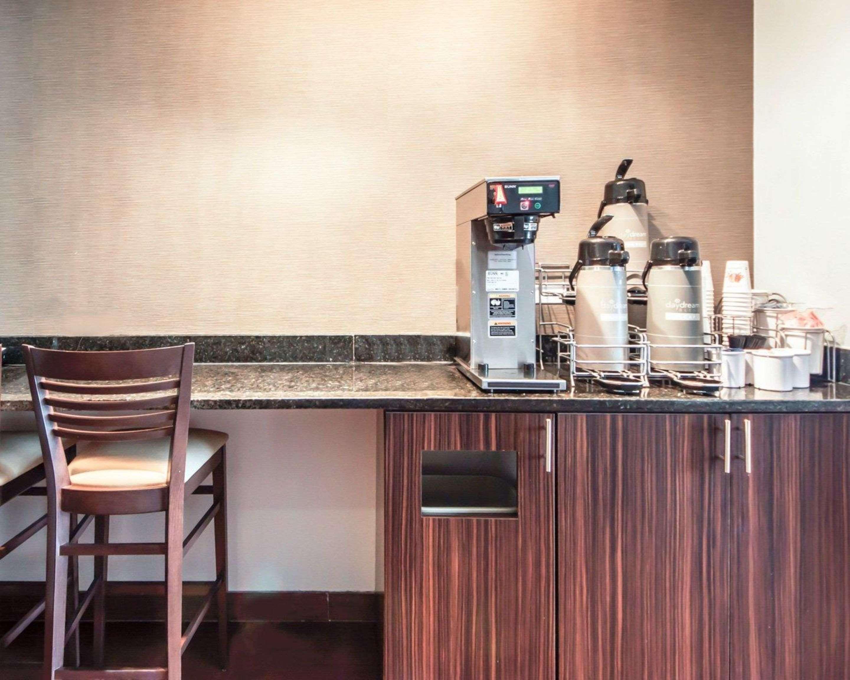 Sleep Inn & Suites Hennessey North Zewnętrze zdjęcie