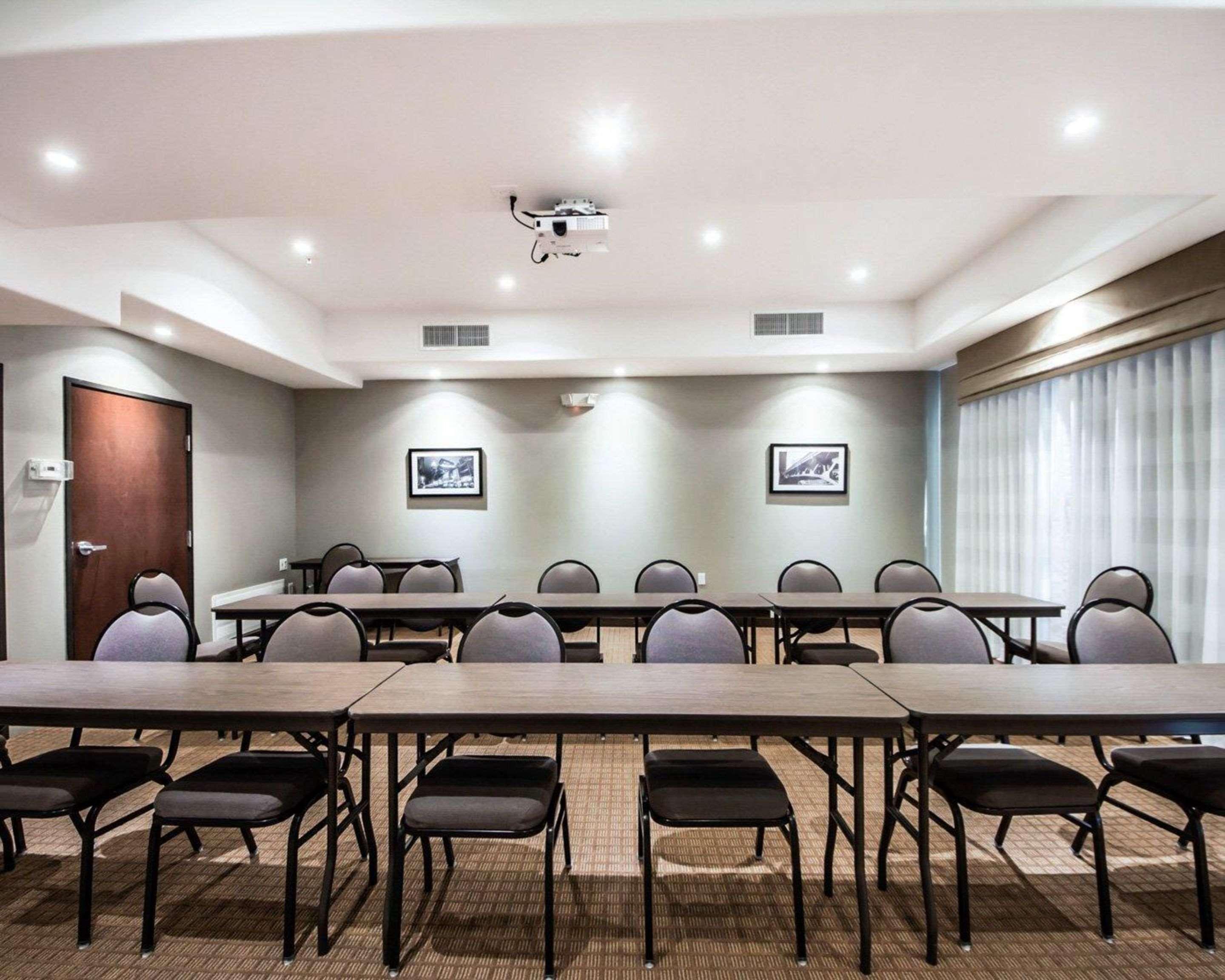 Sleep Inn & Suites Hennessey North Zewnętrze zdjęcie